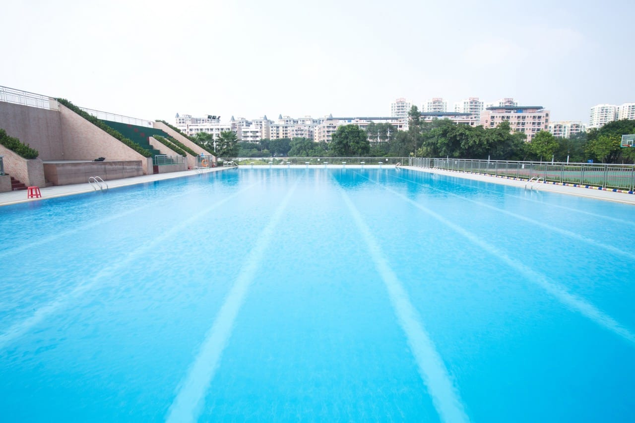 a perfectly clean swimming pool
