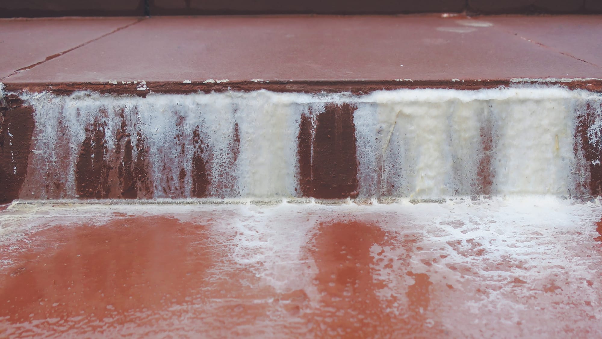 the pool tile be covered by calcium deposits