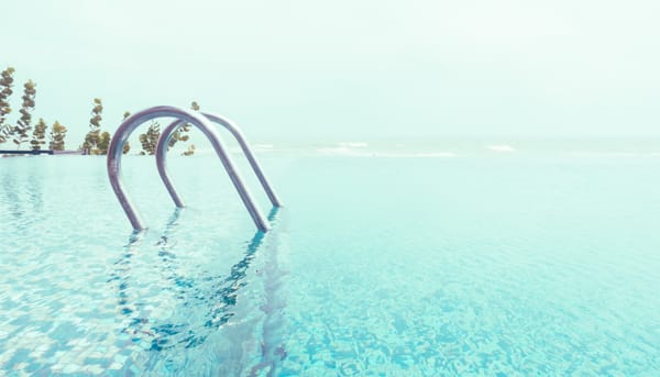 clean beautiful villa acid-washed outdoor pool